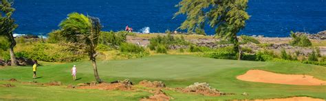 Why Kapalua Is Perfect For Golfers