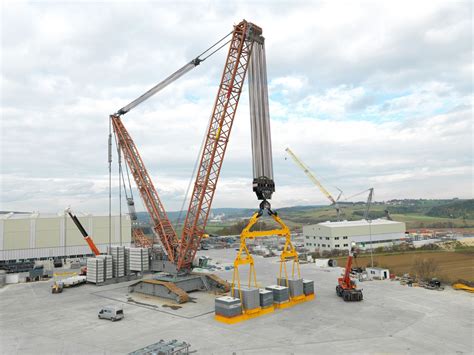 Mammoet Orders Liebherr LR 13000 Crawler Crane