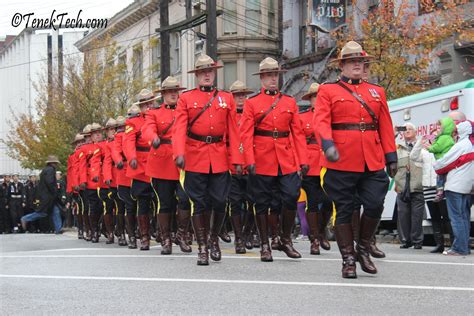 Living Vancouver Canada: Remembrance Day Ceremony and Parade - Victory Square, Vancouver