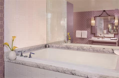 12 Romantic Philadelphia Hotels with Jacuzzi Tubs in room