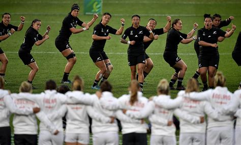 RE:LIVE: Black Ferns perform the Haka ahead of the final match against ...