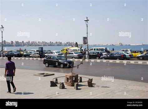 Alexandria egypt skyline hi-res stock photography and images - Alamy