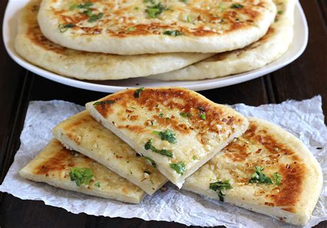 GARLIC CHEESE NAAN - Cook with Kushi