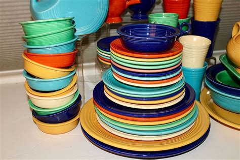 Generous Assortment of Vintage Original Fiesta Pottery Dinnerware | EBTH