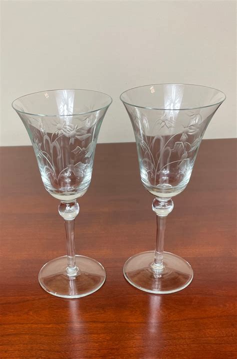 Vintage Wine Glasses Etched Wine Glasses Set of Vintage - Etsy