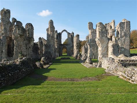 Castle Acre Priory © habiloid :: Geograph Britain and Ireland