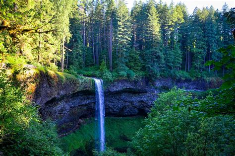 18 Incredible Oregon Waterfalls to Chase - Go Wander Wild