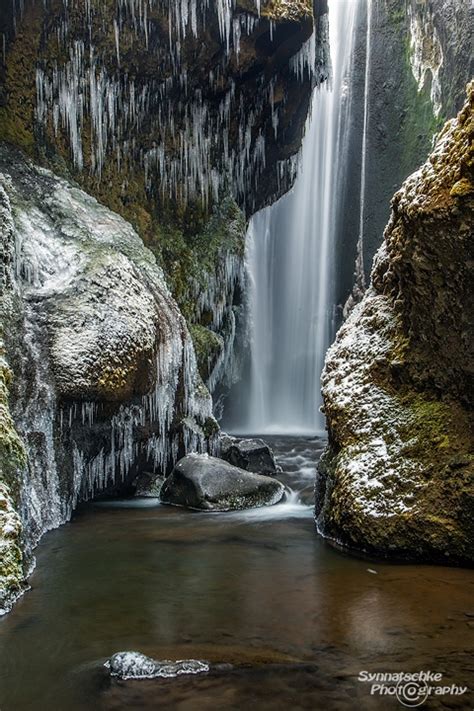 Icy Cave Falls | Waterfalls | Iceland | Europe | Synnatschke Photography