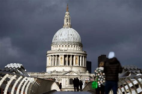 Dramatic Storm Eunice pictures as wind ravages UK and Millenium Dome ...