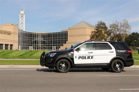 Irvine PD to roll in more traditional black-and-white patrol cars – Orange County Register