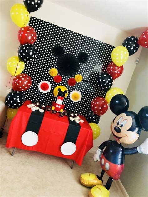 Pin by Saray Guchi💞 on Cumpleaños bebe | Mickey mouse birthday decorations, Mickey mouse ...