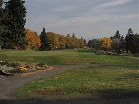 The Dalles Golf and Country Club - Oregon Courses