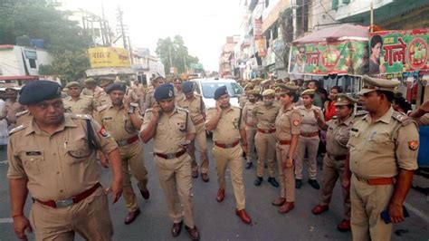 Uttar Pradesh police sound alert ahead of Friday prayers - Hindustan Times