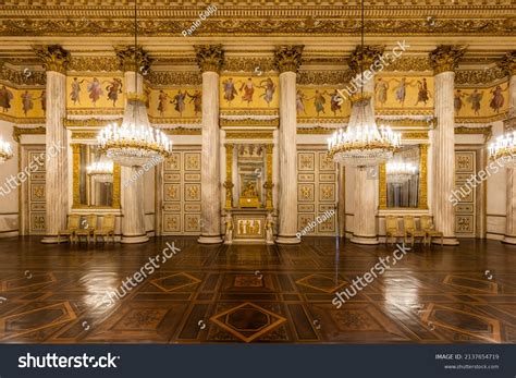 257.740 imágenes de Palacio interior - Imágenes, fotos y vectores de stock | Shutterstock