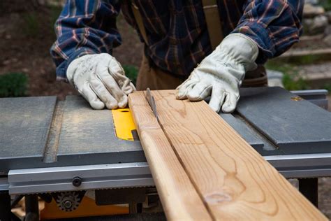 DeWalt DWE7491RS Table Saw Review: Convenient and Portable