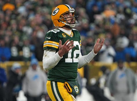 Aaron Rodgers trade at a standstill, sides locked in a 'standoff'