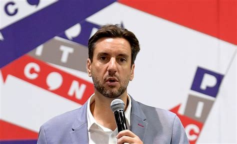 Clay Travis Net Worth | Celebrity Net Worth