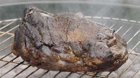 Easy Smoked Pulled Pork Shoulder (Pork Butt) Recipe | Kingsford®