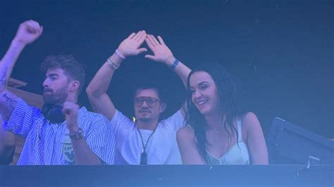 Katy Perry and Orlando Bloom at The Chainsmokers Concert in Las Vegas 11/06/2023 • CelebMafia