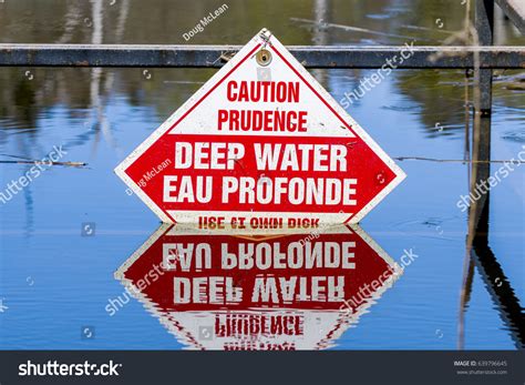 Sign Warning Deep Water Part Sign Stock Photo 639796645 | Shutterstock