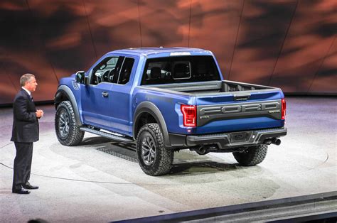 2017 Ford F-150 SVT Raptor Adds 3.5-Liter EcoBoost, 10-Speed Automatic