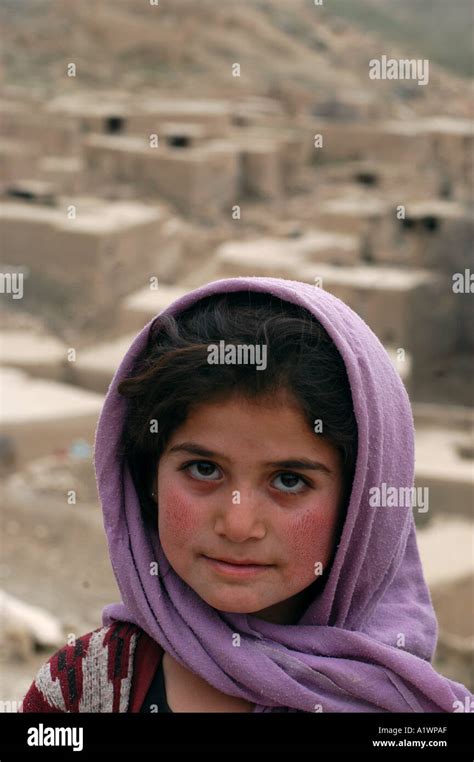 Afghanistan girl village hi-res stock photography and images - Alamy