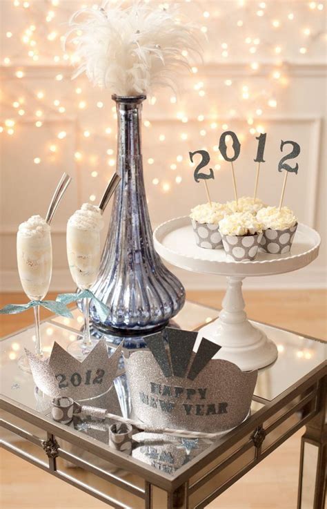 Awesome New Year Party Ideas with Lots of DIY Tutorials | Styletic