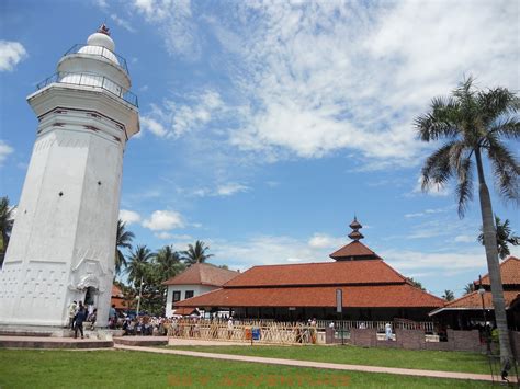 GREAT MOSQUE BANTEN | OUTBOUND LEMBANG BANDUNG-SKY ADVENTURE INDONESIA