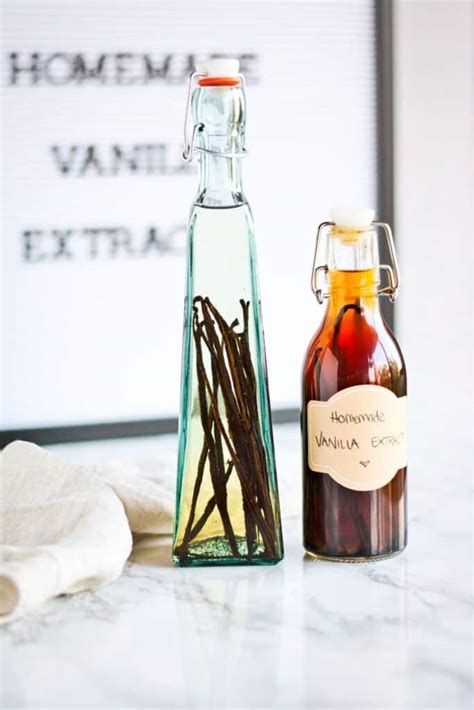 How to make vanilla extract | Ana's Baking Chronicles