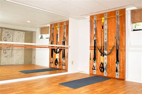 Wall mounted workout equipment