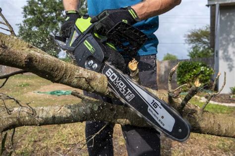 Greenworks Pro 60V Battery-Powered 16-Inch Chainsaw Review - PTR