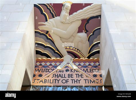 USA, New York, New York City, Manhattan, Rockefeller Center, Art Deco ...