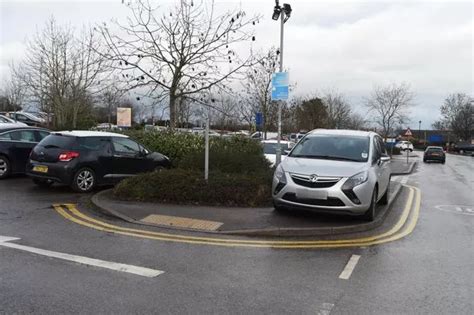 Parking mayhem at Wrexham Maelor car park 'a nightmare' - North Wales Live