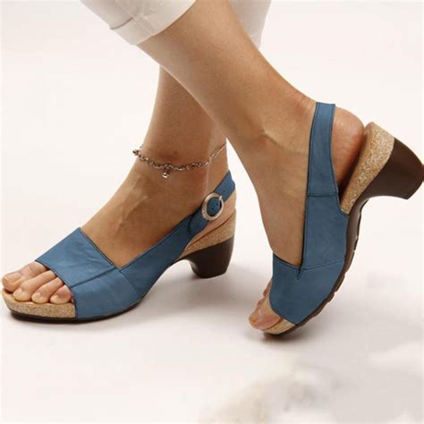 COMFY ARCH SUPPORT HEEL SANDALS - RunSpree.com