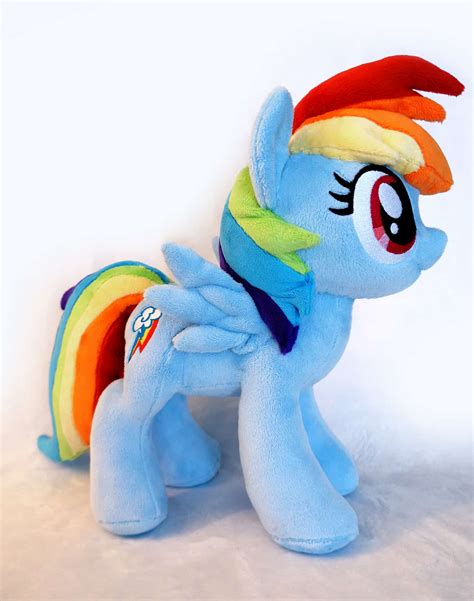 Rainbow Dash Plush – GalaCon 2023