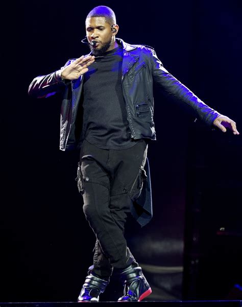 Usher Picture 405 - Usher Performing Live in Concert