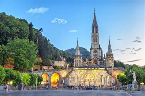 Sanctuary of Our Lady of Lourdes, Hautes-Pyrénées, France : r/Catholicism