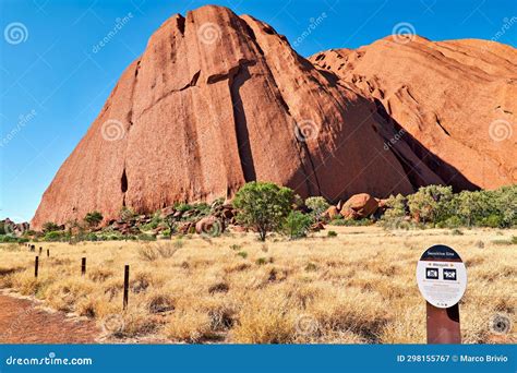 Hiking Around Uluru Ayers Rock. Northern Territory Editorial ...