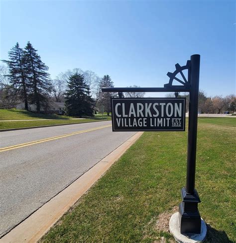 Where, exactly is Clarkston MI. located?