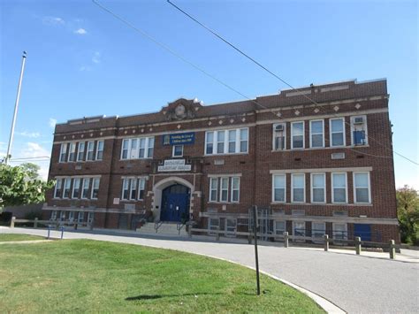 Catonsville residents fight to landmark former elementary school ...