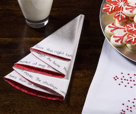 Easy Napkin Folding | Christmas Tree Napkins | Crafts | Pinterest ...