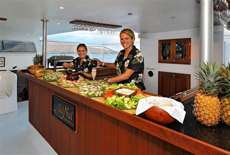 Alii Nui Royal Sunset Dinner Sail | Luxury Dinner Cruise Maui | Sunset ...