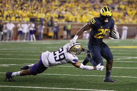 Michigan Football Wears All-Blue Uniforms, No One Likes Them