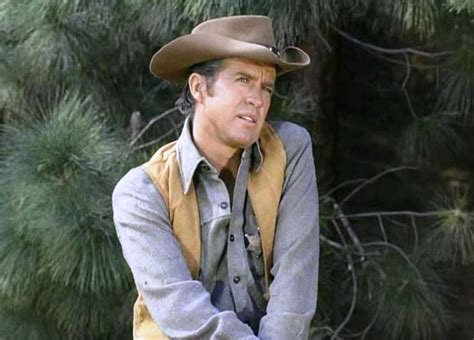 Clu Gulager als Sheriff Emmett Ryker | Movie stars, Tv westerns, Doug ...