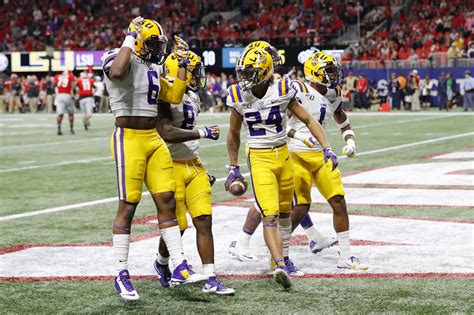 LSU Football Players Announce Endorsement Deals - New NCAA Rule