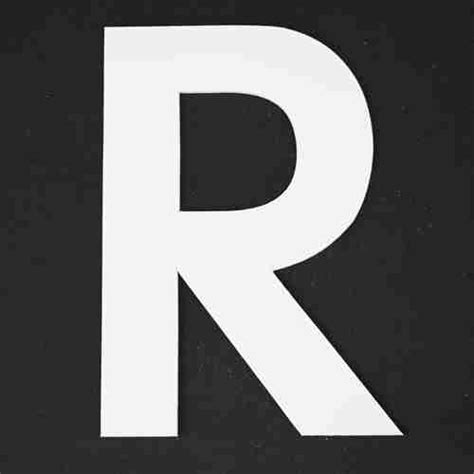 8″ Foam Core Letter “R” | Parade Float Stuff