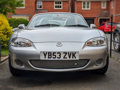 New grilles fitted! : r/Miata