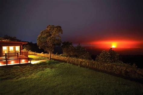 Sleep on the rim of an active volcano at Volcano House - Hawaii Magazine