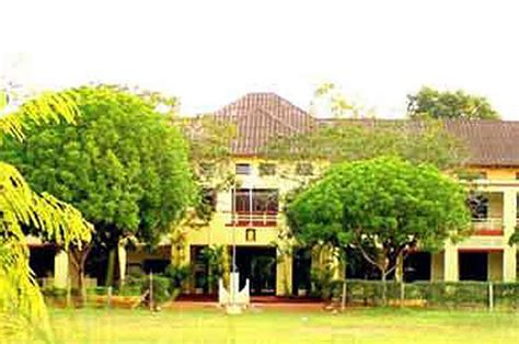 India's BEST arts colleges 2013 - Rediff Getahead