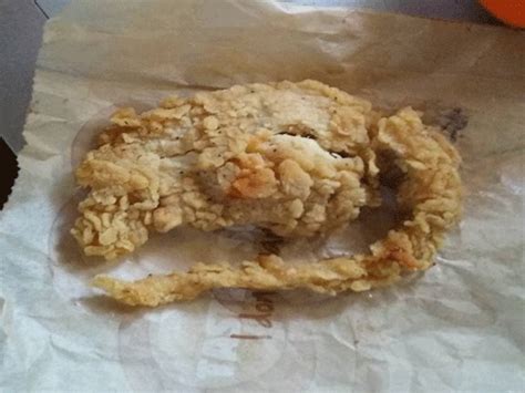 KFC serves fried rat instead of chicken to customer!